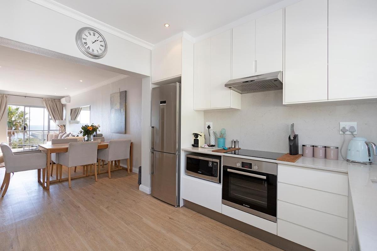Stunning Sea View Apartment - Camps Bay Cape Town Eksteriør bilde